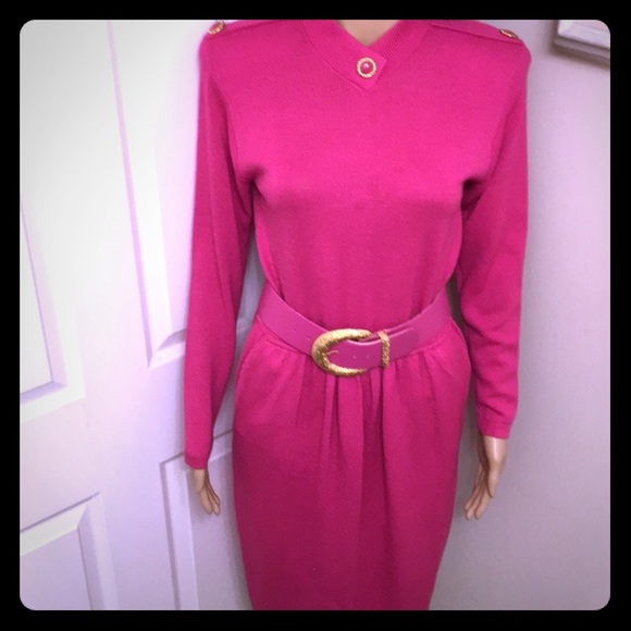 St. John Collection Dresses & Skirts - NWOT ST. JOHN’S Fuschia/ Pink Dress 👗 Size: 6